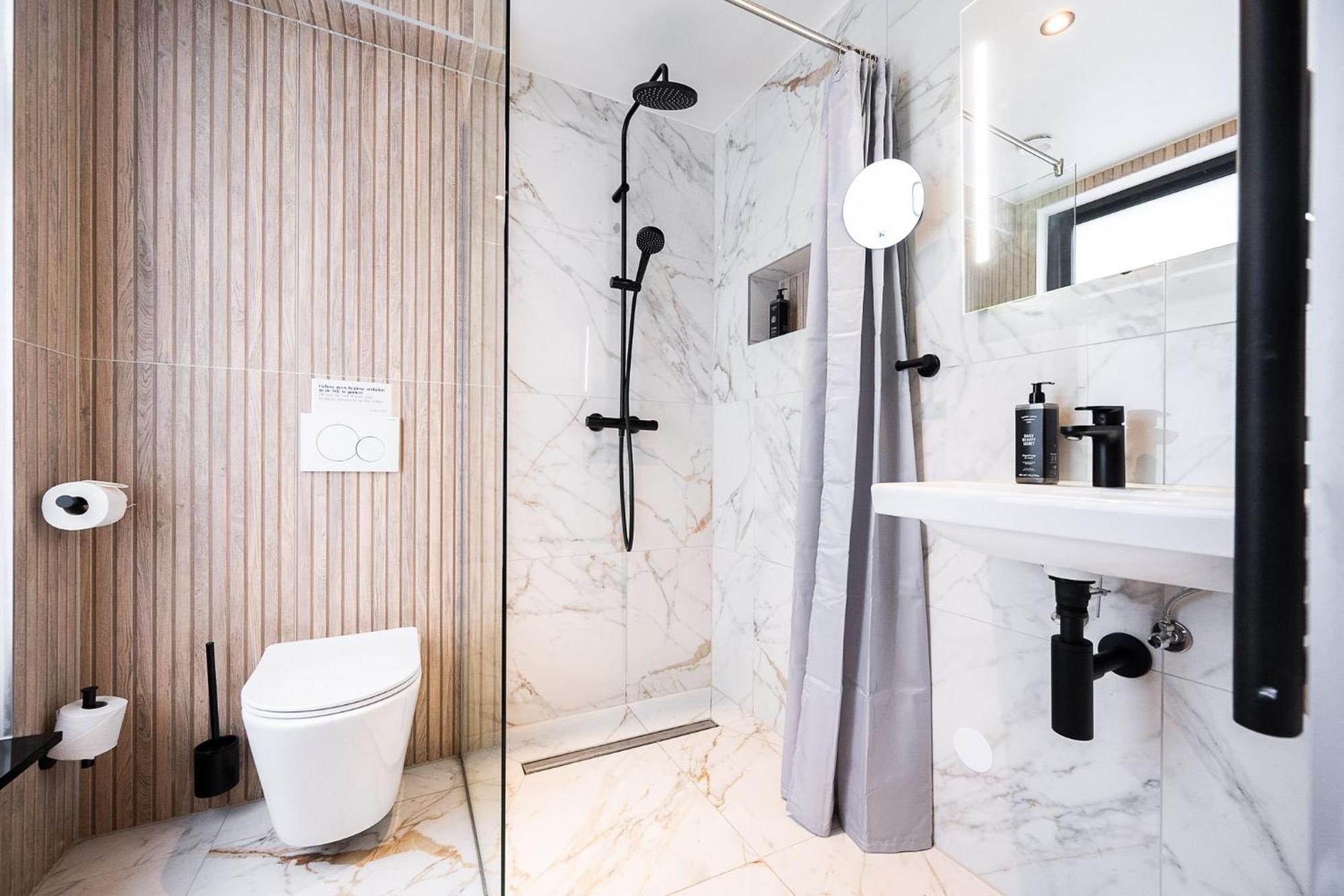 Limehome Amsterdam Leidsekruisstraat Экстерьер фото